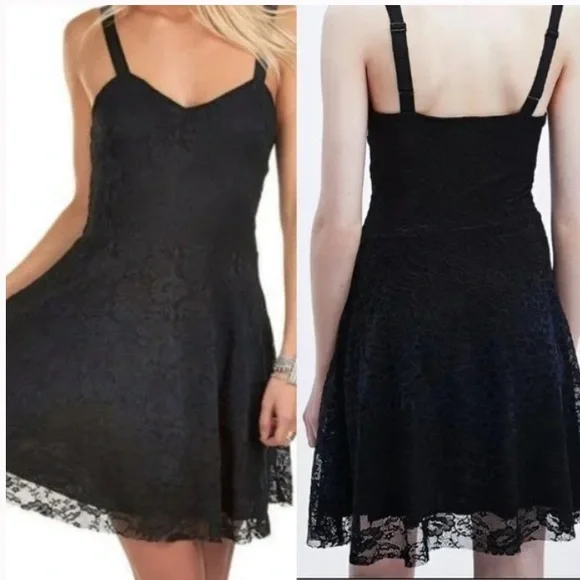 Free People Black Fit’n’Flare All Over Lace Mini Dress size M - Picture 6 of 11